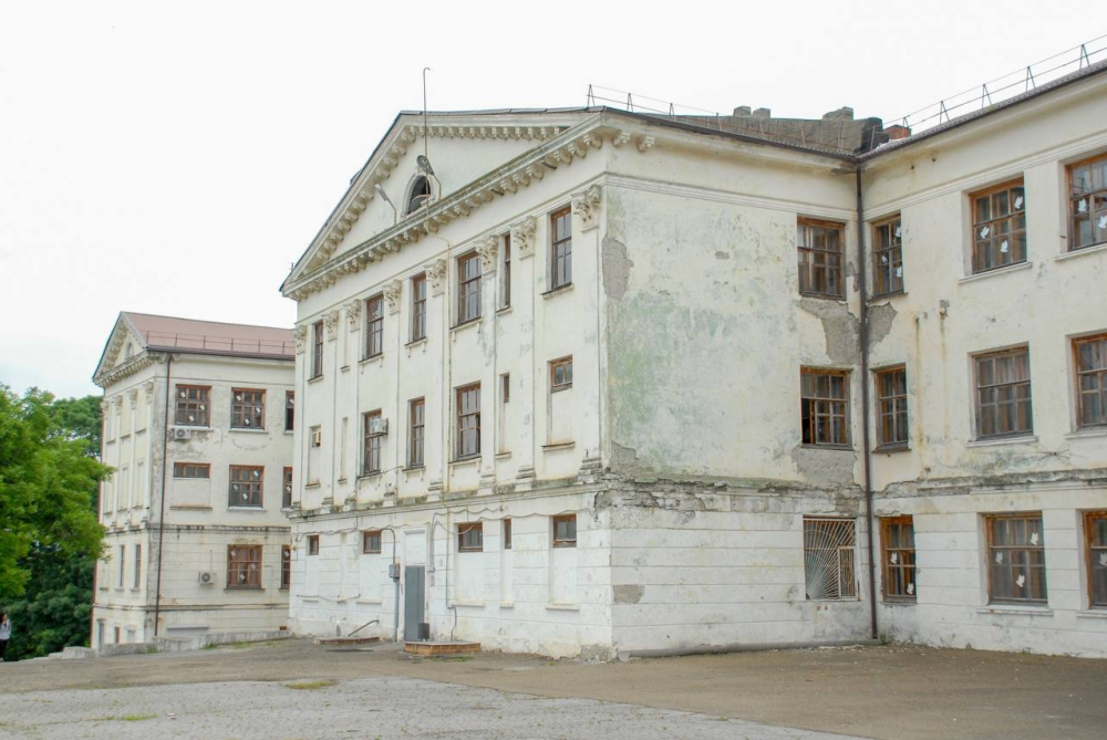 В Новороссийске отремонтируют две школы - деньгами поможет край