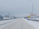 Новороссийск завалило снегом: на дорогах опасно