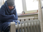 Тепла нет, но вы платите: в квартире новороссийца ледяные батареи 