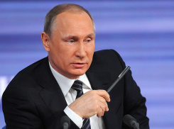 Чем прививался Президент? И почему вакцинация в России становится принудительной?