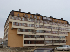 Новороссийцев «кинул» застройщик, а теперь «кидает» администрация и «Пятёрочка»