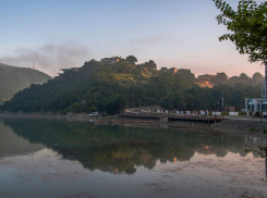 Поселок Абрау-Дюрсо возглавил топ-10 самых дорогих направлений для отдыха в июле