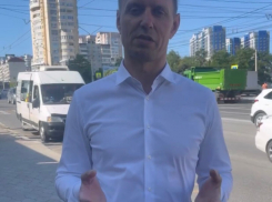В эфире рубрика «Эксперименты!»: мэр Новороссийска поехал на работу на маршрутке 