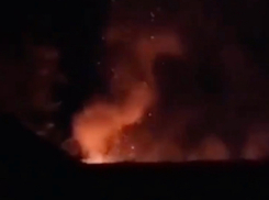 Огонь вблизи домов: ещё один пожар в Новороссийске 