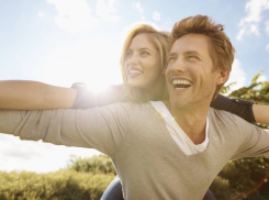 Названы самые счастливые страны мира: что насчёт России? 