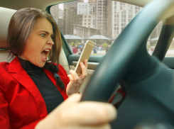 3 000 штрафа за 15 минут парковки получила жительница Новороссийска 