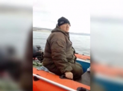 «Надоели!»: на резиновой лодке подальше от всех пытался уплыть геленджичанин