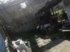 Спалили: неизвестный взломал дом новороссийцев 