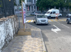 Умный - в тумбу не войдёт, умный тумбу обойдёт и напишет в «Блокнот Новороссийск»