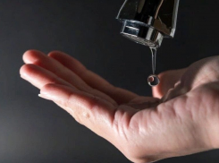 Посуду не помыть, в душ не сходить: новороссийцы недовольны водоснабжением 
