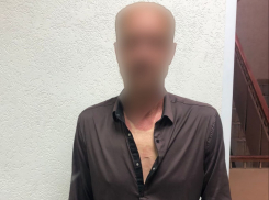 Сорвал с женщины украшения — в Новороссийске задержали подозреваемого в грабеже