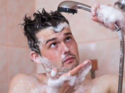 Горячую воду жители одного из домов Новороссийска не видели полгода