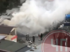 В Новороссийске загорелась заправка