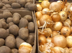 Вывезем на своих продуктах? Президент заявил о продовольственной независимости