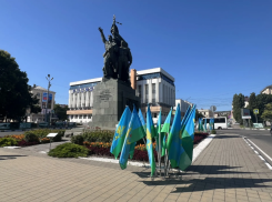 Блокнот поздравляет новороссийских десантников с праздником!