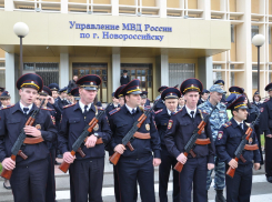 «Блокнот» поздравляет сотрудников полиции с профессиональным праздником 