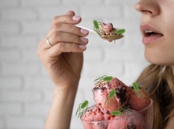 Плесень и кишечную палочку нашли в любимом летнем десерте новороссийцев