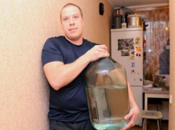 Пандемия «подсадила» россиян на самогон: остались ли в стороне новороссийцы