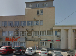 Стало известно про задымление на крыше бизнес-центра в Новороссийске
