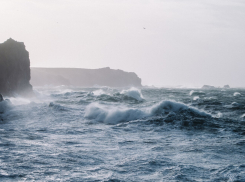 Новороссийцев предупреждает МЧС: осадки в виде дождя, снега и ветер