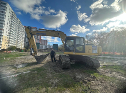 «Вырыли котлованы и закопали всё обратно», - быть ли новой поликлинике в Новороссийске 