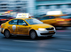 «Анонимный бунт таксистов» и война агрегаторов 