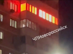 Пожар в ЖК у «Самолета»: новороссийцы баловались петардами