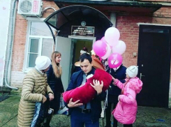 Сломанная ключица у ребенка и мама без сознания -  такими оказались первые в этом году роды в Крымске