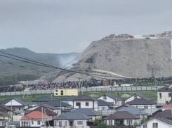 Щелба снова горит? Новороссийцы заметили новые задымления на свалке 