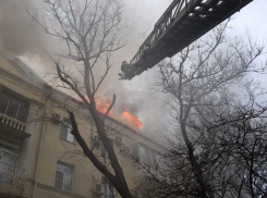 Из огня вывели 120 человек в центре Новороссийска