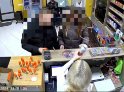 В одном из магазинов Новороссийска похитили телефон покупателя 