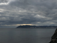 Погода в Новороссийске: выходные начинаются с дождей