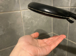 Горячую воду отключили до вечера: где в Новороссийске сегодня не помыться