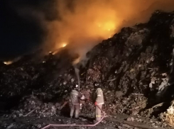 Из-за порывистого ветра усилилось возгорание на полигоне Щелба