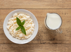 Какой творог оказался с «мясным клеем»: новороссийцам на заметку 