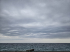 Мазутное пятно движется по Чёрному морю в сторону Анапы или Витязево