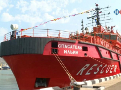 Последствия вчерашних атак БПЛА устраняют в Новороссийске