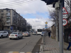 В Новороссийске переименовали остановки и продлили маршруты общественного транспорта