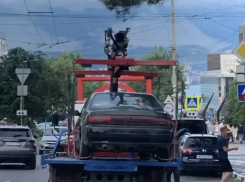 Остановка запрещена: сколько машин эвакуировали в Новороссийске