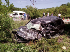 Смертельное ДТП  с участием вахтового автобуса произошло под Новороссийском 