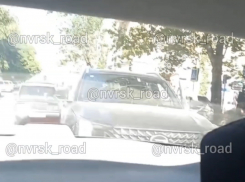 «На нас с супругой набросился неадекватный приезжий»: водитель из Новороссийска стал жертвой дорожной агрессии