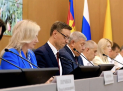 «Возглавить в «ручном режиме»: глава Новороссийска потребовал проконтролировать движение большегрузов в курортный сезон