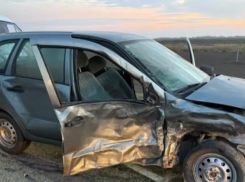 Смертельный маневр: в ДТП погиб человек, двое пострадали