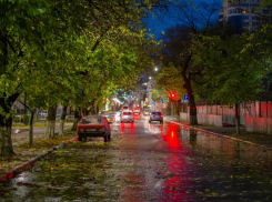 Погода в Новороссийске: ливень и сильный ветер