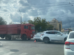 В Приморский район Новороссийска лучше не ехать: из-за нескольких ДТП он погряз в пробках