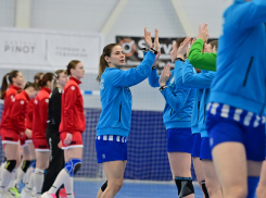 Новороссийская “Черноморочка” остается на 5 месте в Суперлиге