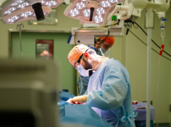 Лоскут прижился, но не весь: мальчик из Сочи, пострадавший от нападения собак, снова оказался на хирургическом столе