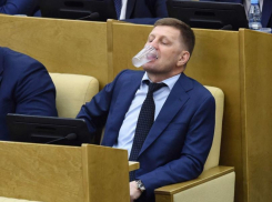 Новороссийский депутат рассказал, нужно ли «слугам народа» проходить тест на наркотики