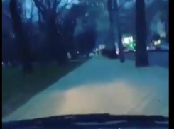 Шокирующее видео беспредела на тротуаре в центре Новороссийска