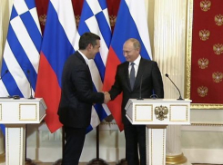 На встрече с Путиным обсудили паром из Новороссийска в Грецию